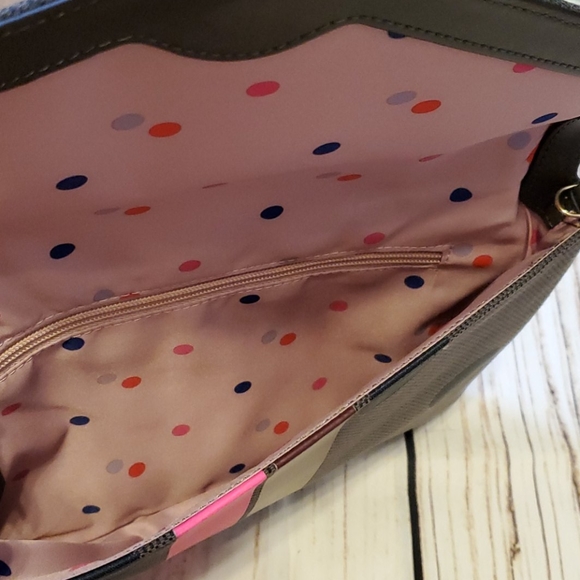 NWOT OVERSIZED BELLAMY CLUTCH IN OLIVE DOT - Picture 3 of 4